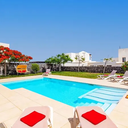 Villa Judit By *